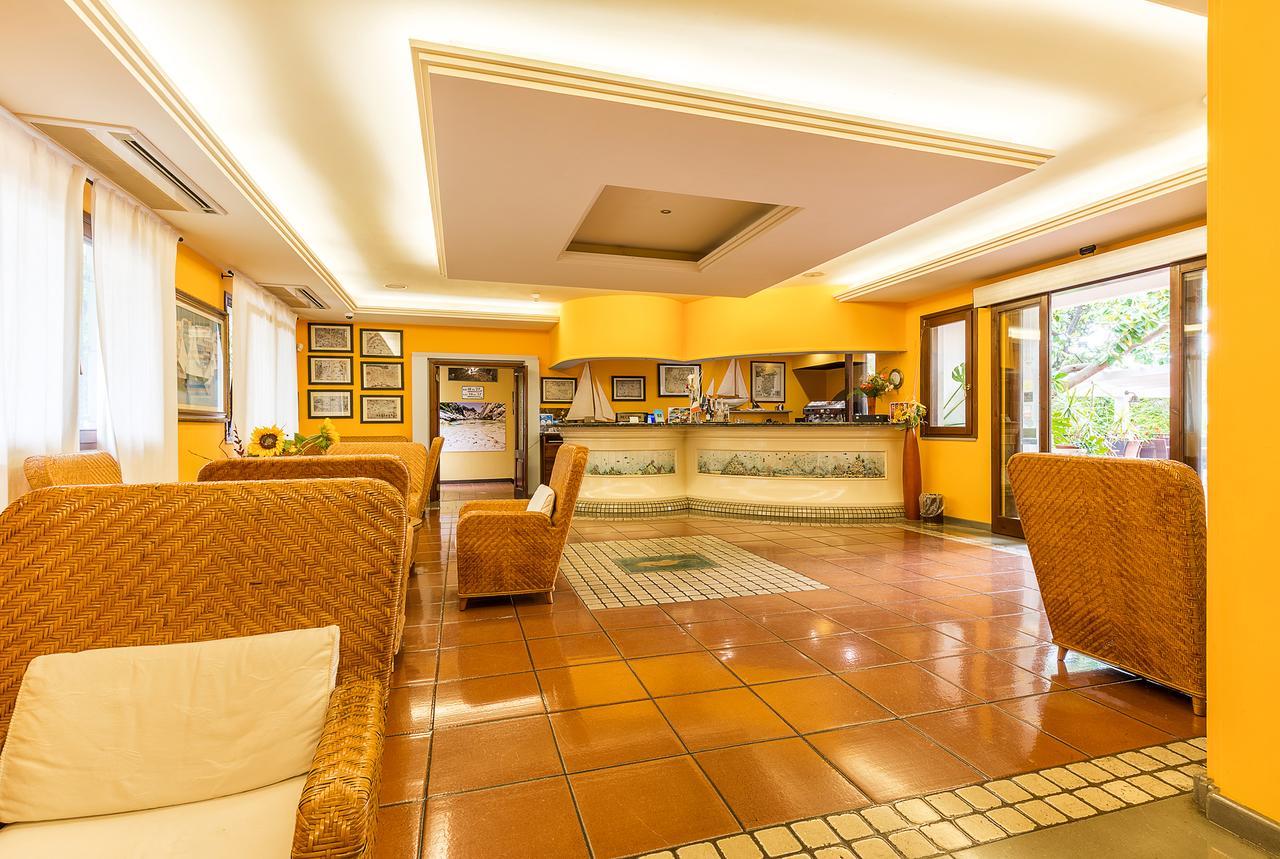 Hotel Santa Maria Santa Maria Navarrese Exterior photo